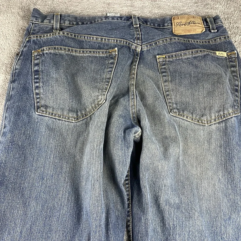 Levi Strauss Straight Fit Jeans Mens 38x30 Blue Medium‎ Wash Mid Rise
